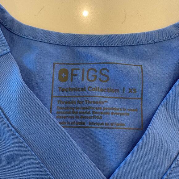 Figs Leon Three-Pocket Scrub Top Men's‎ size XS - Picture 4 of 5